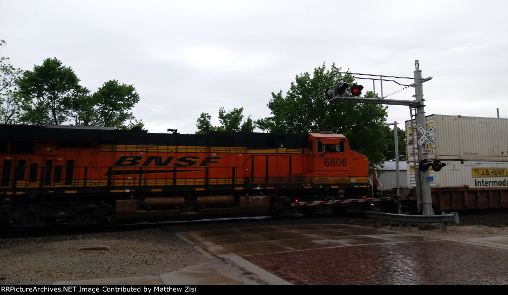 BNSF 6806